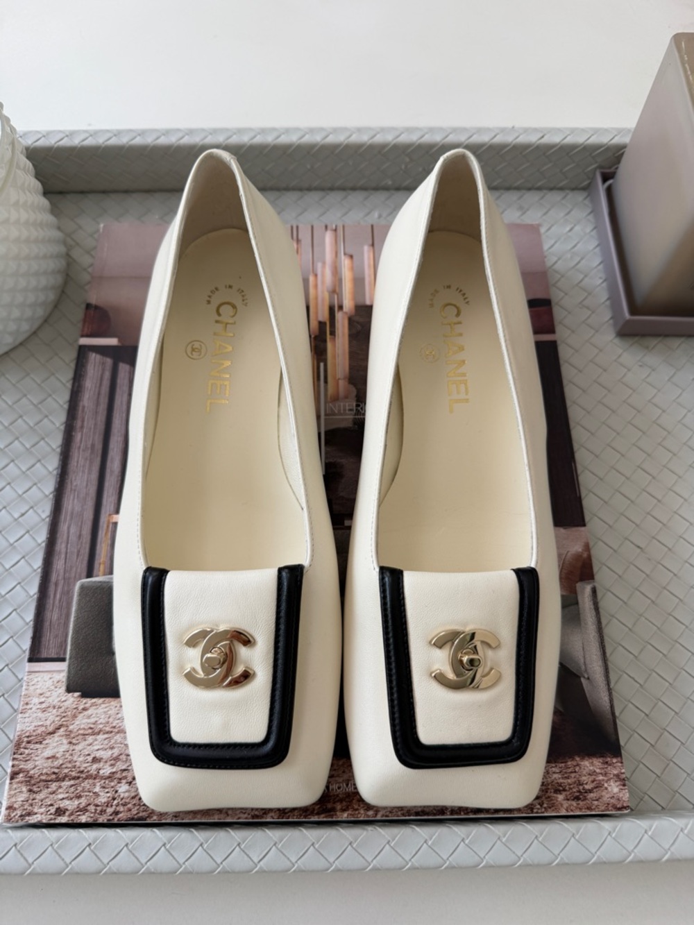 Chanel SS 26 Blazy Ivory Lambskin Square Toe CC Logo Turn-lock Ballet Flats